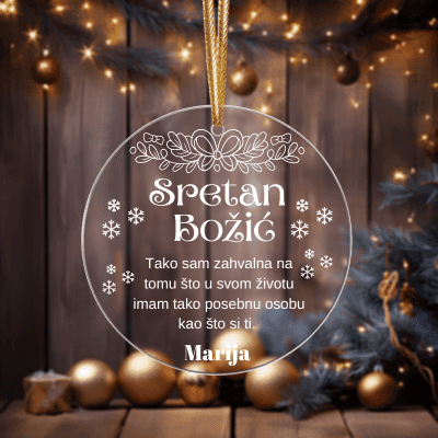 Personalizirane akrilne kuglice za bor promjera 11 cm savršen su božićni poklon koji unosi toplinu i jedinstvenost u svaki dom. Izrađene od kvalitetnog akrila, ove kuglice mogu biti ukrašene imenima, posebnim datumima ili emotivnim porukama, što ih čini idealnim za obitelj i prijatelje. Elegantnog dizajna i trajne izrade, svaka kuglica donosi personalizirani dodir blagdanskoj atmosferi, pretvarajući obični ukras u dragocjenu uspomenu.