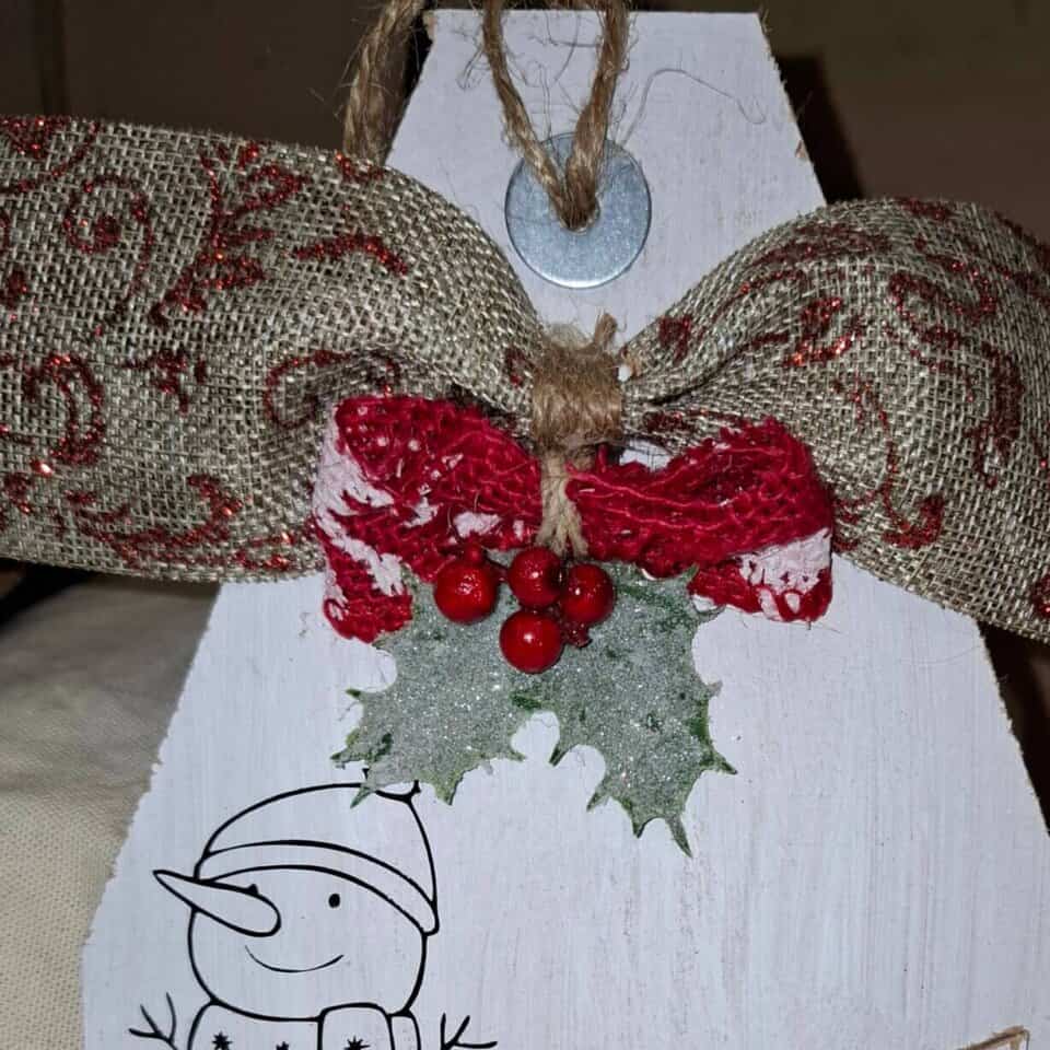 Drveni Božićni ukras "Merry Christmas"