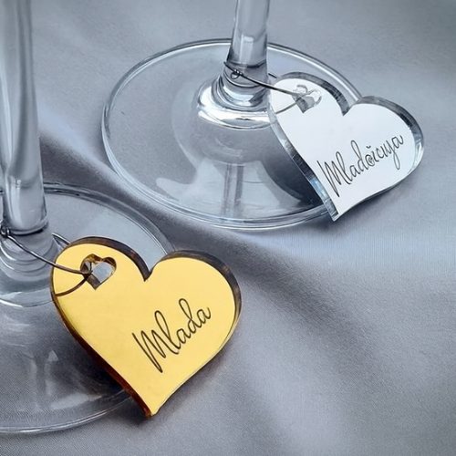 Elegantni privjesci za vinske čaše u obliku srca