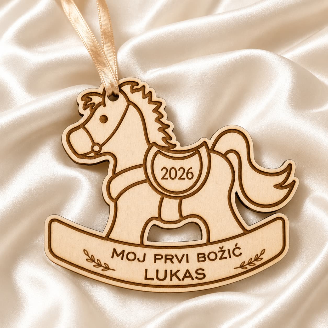 Personalizirani drveni božićni ukras Konjić – Moj prvi Božić